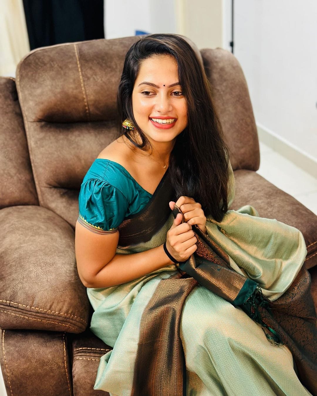 Pista Green with Bottle Green Breezy Copper soft Silk Saree