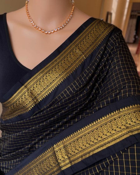 SILK COTTON SAREE WITH CHECKS