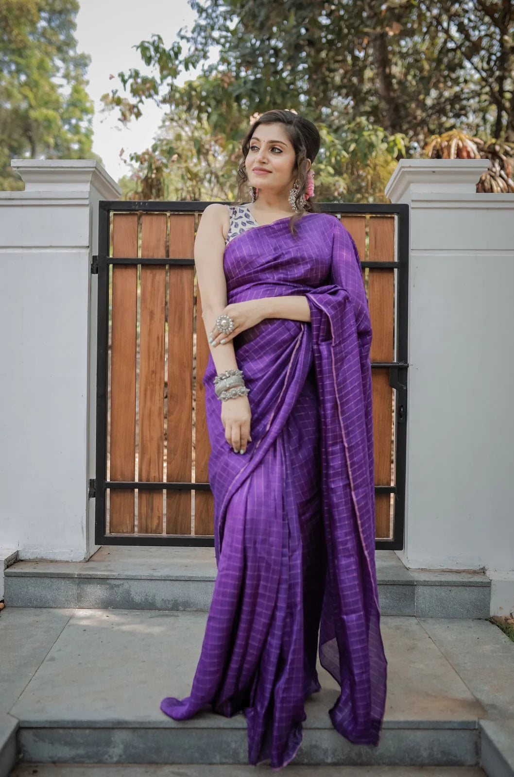 PURE JUTE CHEX SAREE.