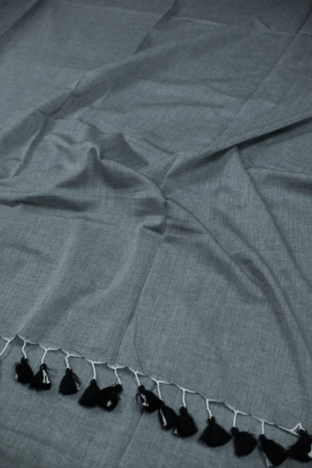 Plain Mulmul soft cotton saree with Contrast Blouse