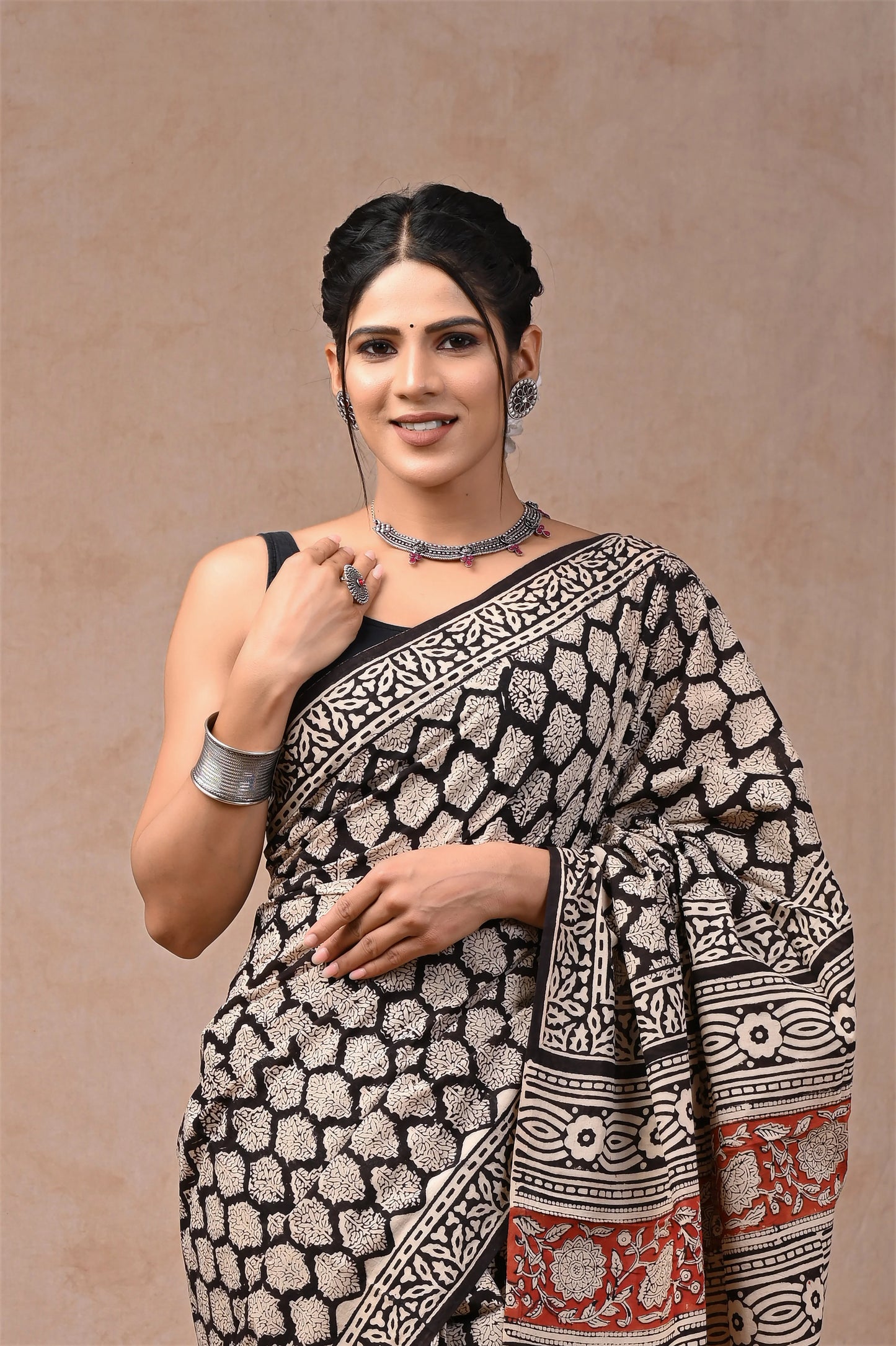 Traditional Bagru Printed Cotton Saree With Blouse