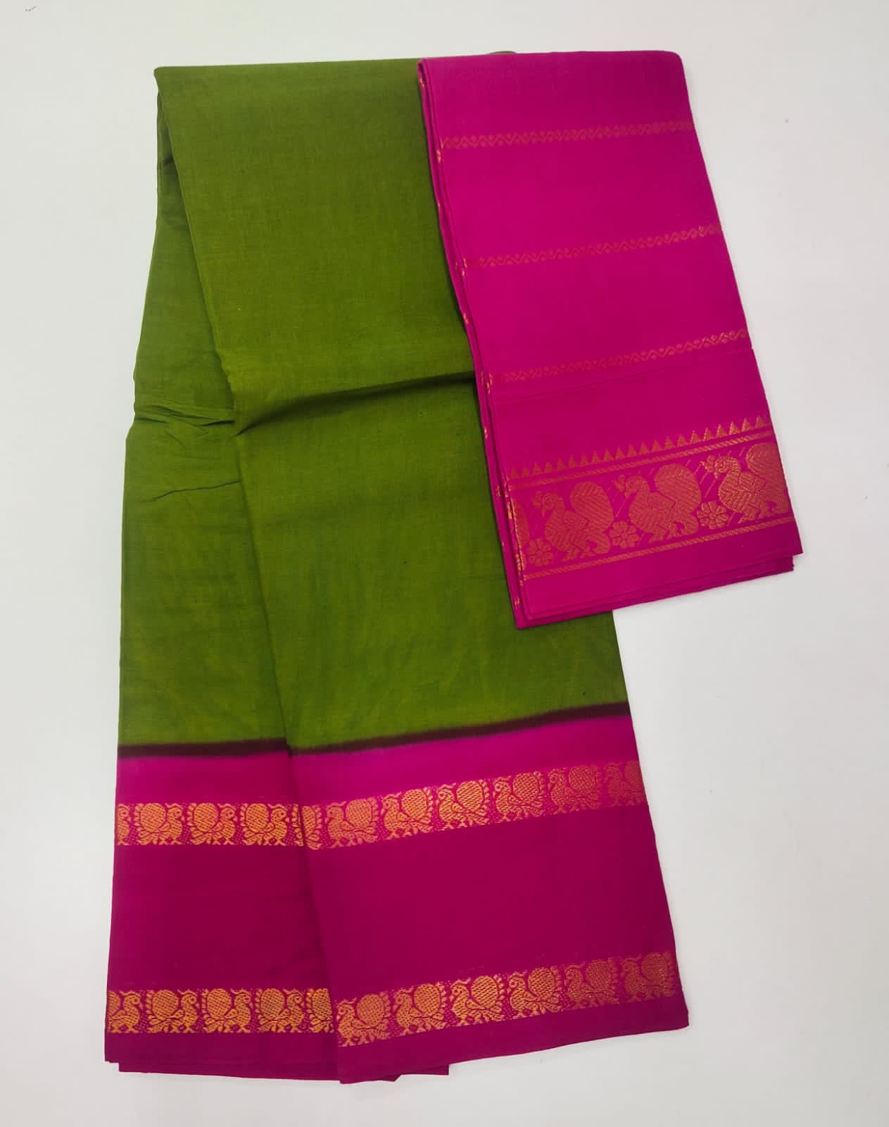 Madurai Sungudi Cotton Saree - Plain Body with Mayuri Pattu Big Border for  Women (Baby Pink - Violet) : Amazon.in: Fashion