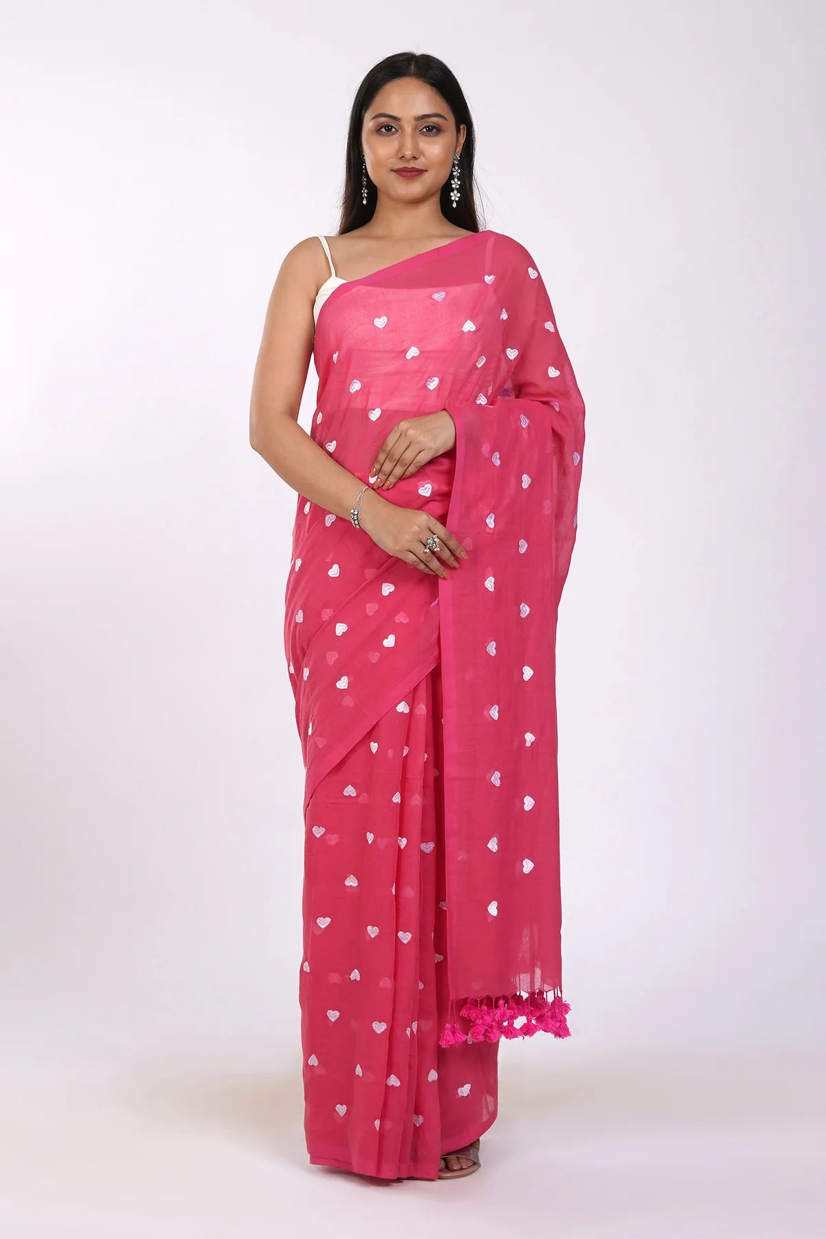 Mul cotton saree with Heart Embroidery