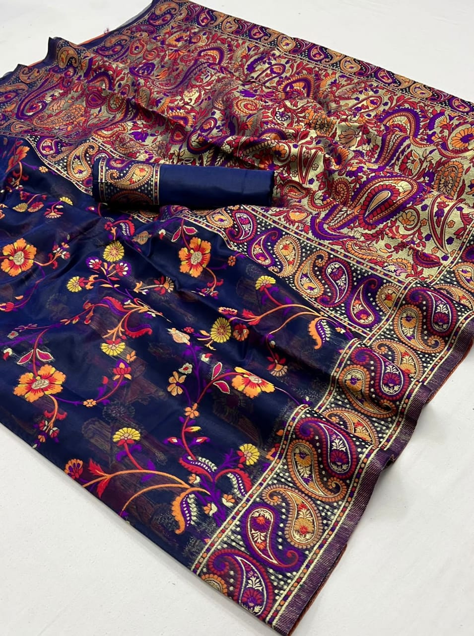 Khaddi Silk Kashmiri Weaving