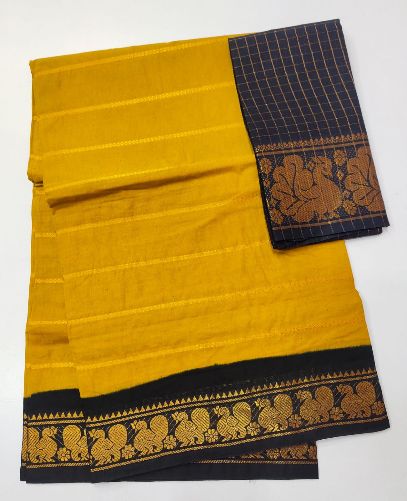 Madurai Sungudi saree