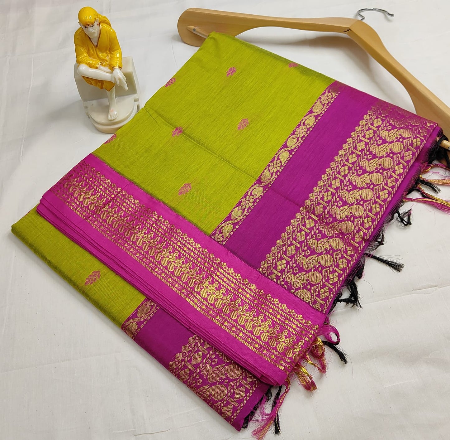 Azhagiye Madurai cotton Silk Saree