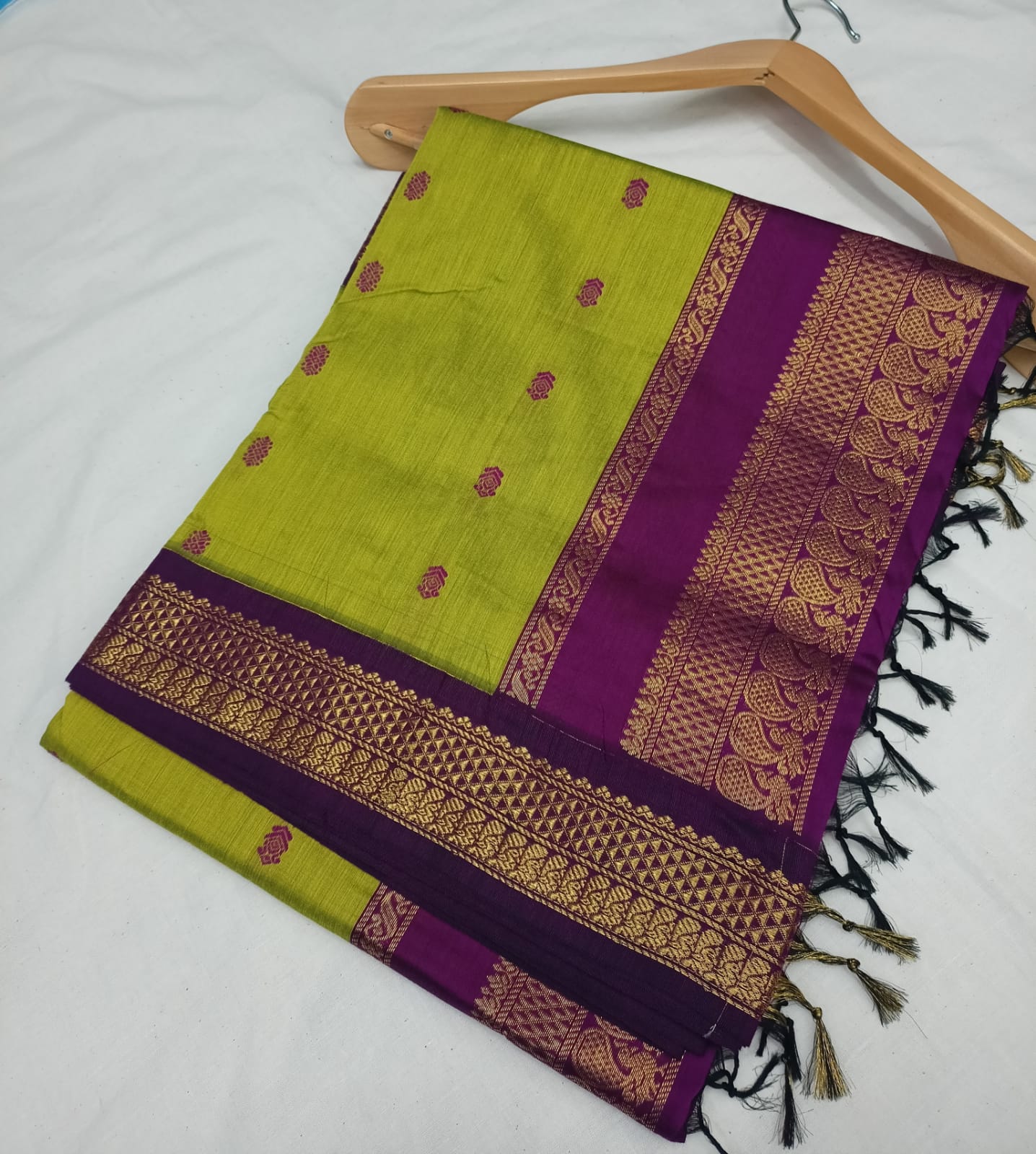 Azhagiye Madurai cotton Silk Saree