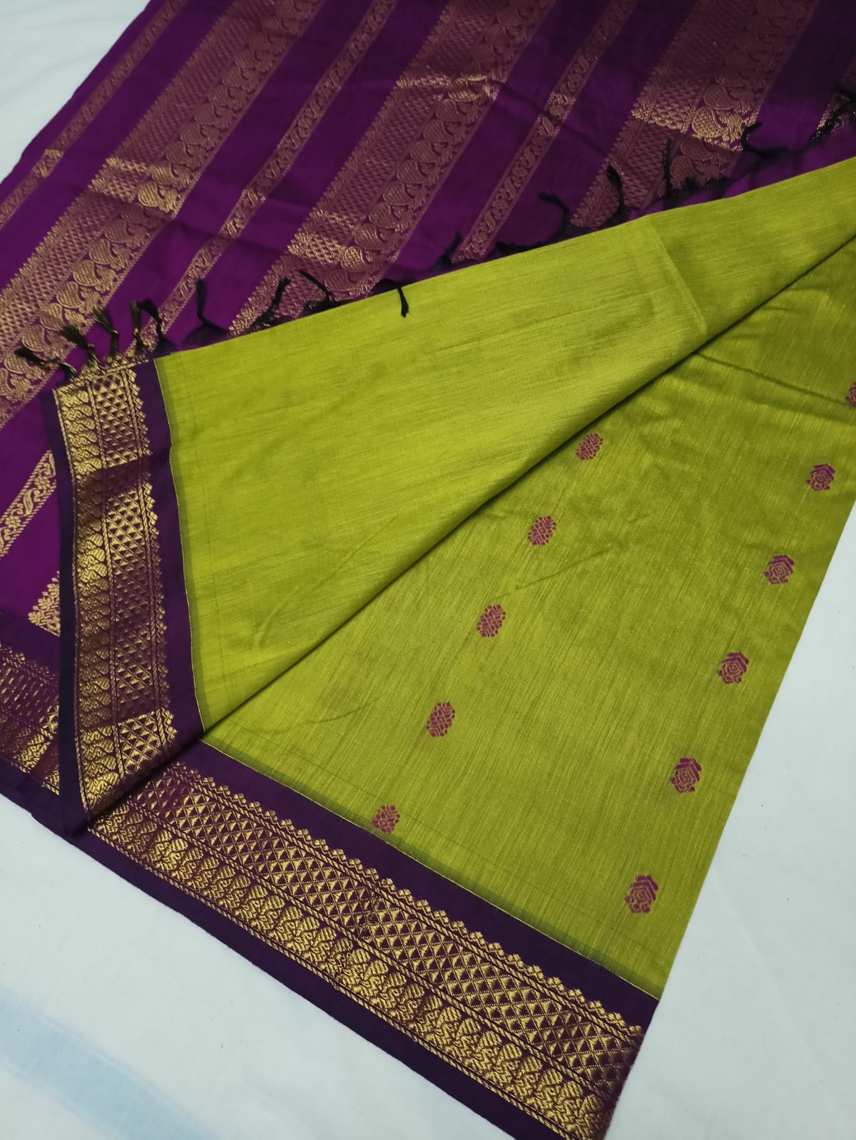 Azhagiye Madurai cotton Silk Saree