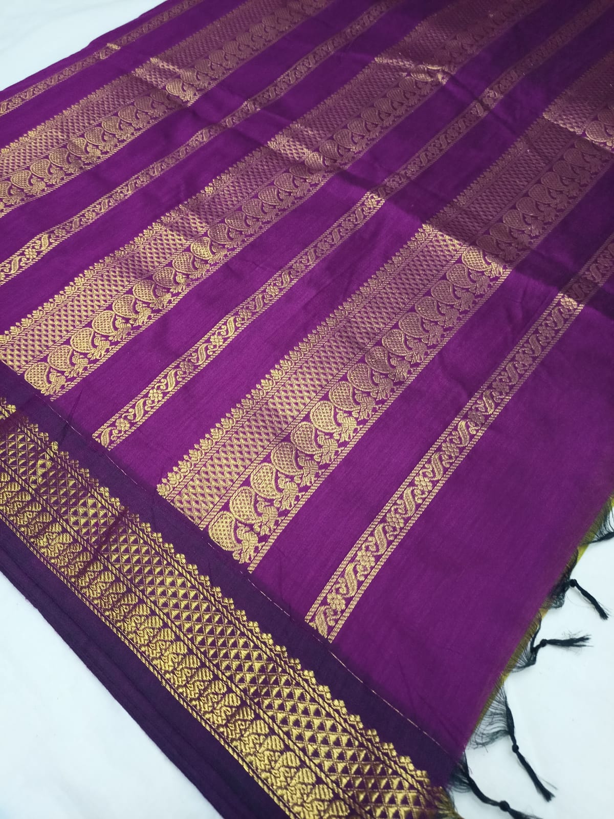 Azhagiye Madurai cotton Silk Saree