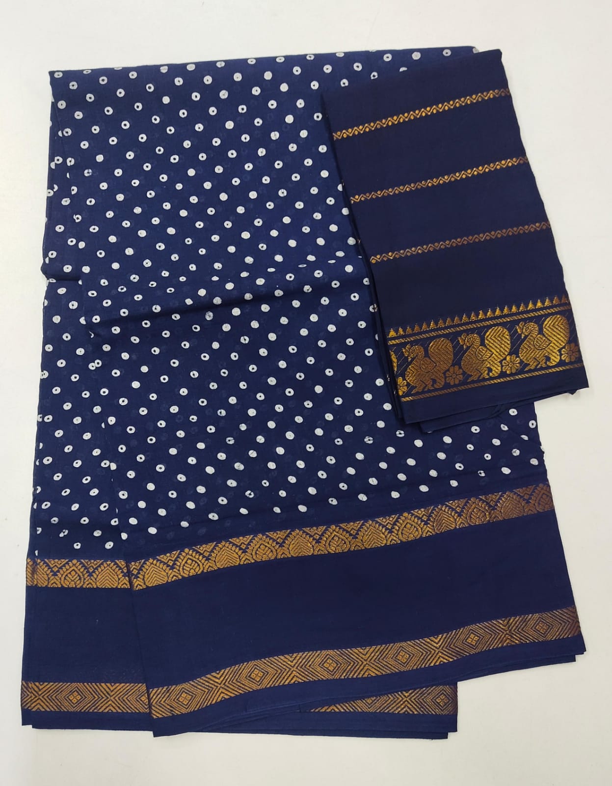 Madurai Sungudi Saree